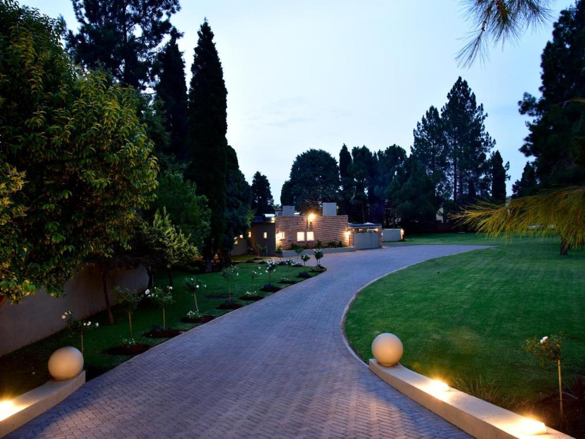 Five O'Clock Zen Boutique Guest House Centurion Eksteriør bilde